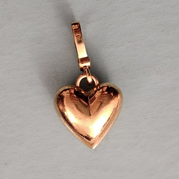 Juicy Couture Large Big Gold 3D Solid Puffy Banner Heart Charm Love 4 Bracelet - Picture 5 of 9